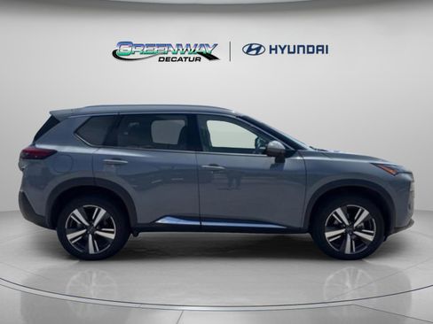 Used 2023 Nissan Rogue SL AWD/4WD image 9