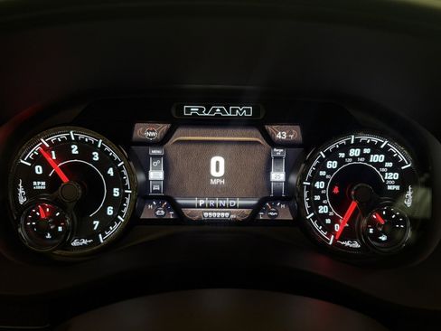 Used 2019 RAM 3500 Limited image 18