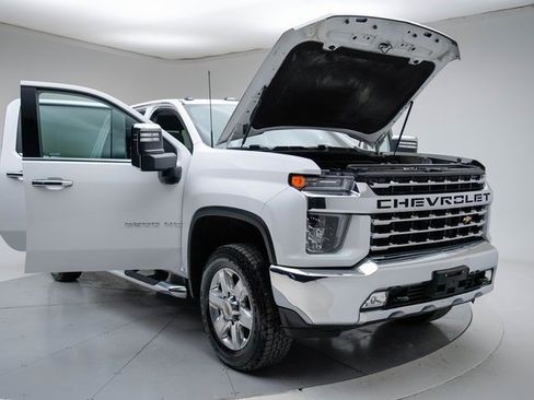 Used 2023 Chevrolet Silverado 2500 LTZ w/ LTZ Convenience Package image 15