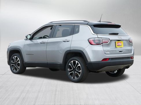Used 2022 Jeep Compass Limited image 5