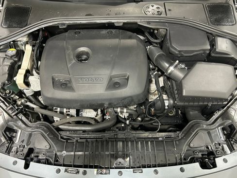 Used 2018 Volvo S60 T5 Inscription Platinum w/ Climate Package AWD/4WD image 17