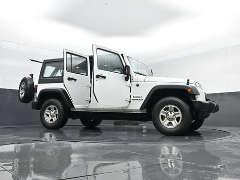 Used 2017 Jeep Wrangler Unlimited Sport AWD/4WD image 29