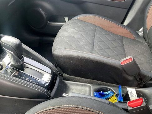 Used 2018 Nissan Kicks SR image 20