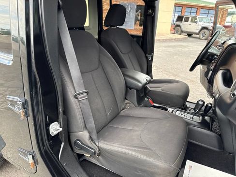 Used 2015 Jeep Wrangler Unlimited Sport w/ Quick Order Package 24S AWD/4WD image 23
