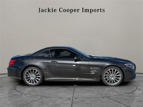 Used 2019 Mercedes-Benz SL 550 image 6