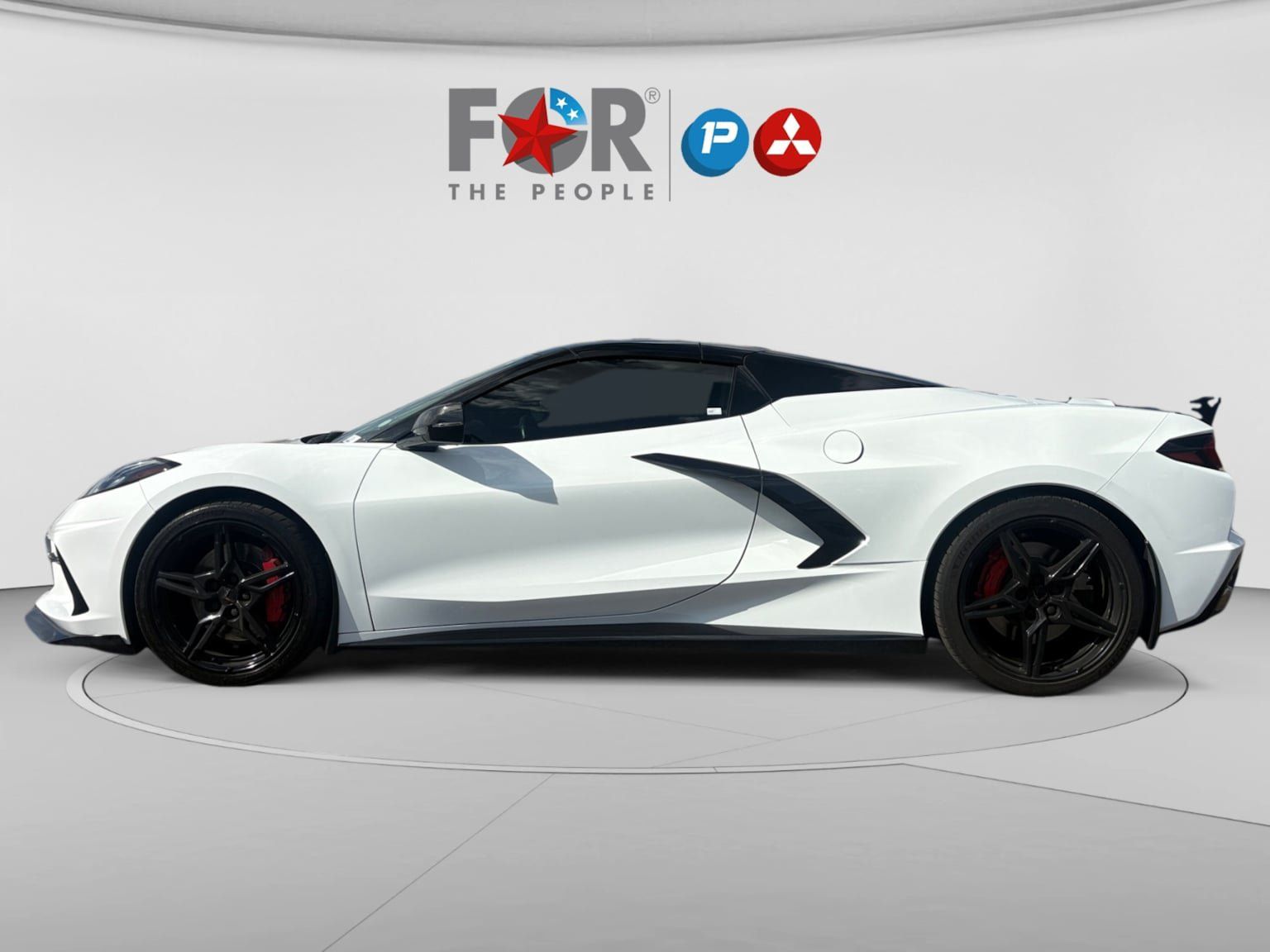 Used 2022 Chevrolet Corvette Stingray Premium Conv w/ Z51 Performance Package RWD image 2