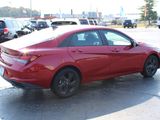 Used 2022 Hyundai Elantra SEL w/ Convenience Package image 4