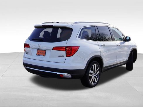 Used 2018 Honda Pilot Elite image 5