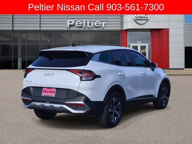 Used 2024 Kia Sportage EX FWD image 6