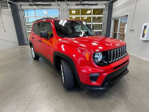 Used 2020 Jeep Renegade Sport w/ Sport Appearance Group FWD image 7