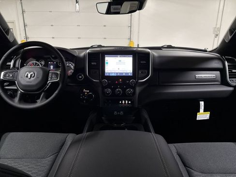 New 2026 RAM 1500 4x4 Crew Cab image 10