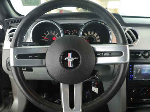 Used 2009 Ford Mustang GT image 15