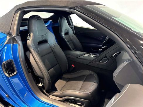 Used 2016 Chevrolet Corvette Z06 w/ Z07 Performance Package RWD image 22