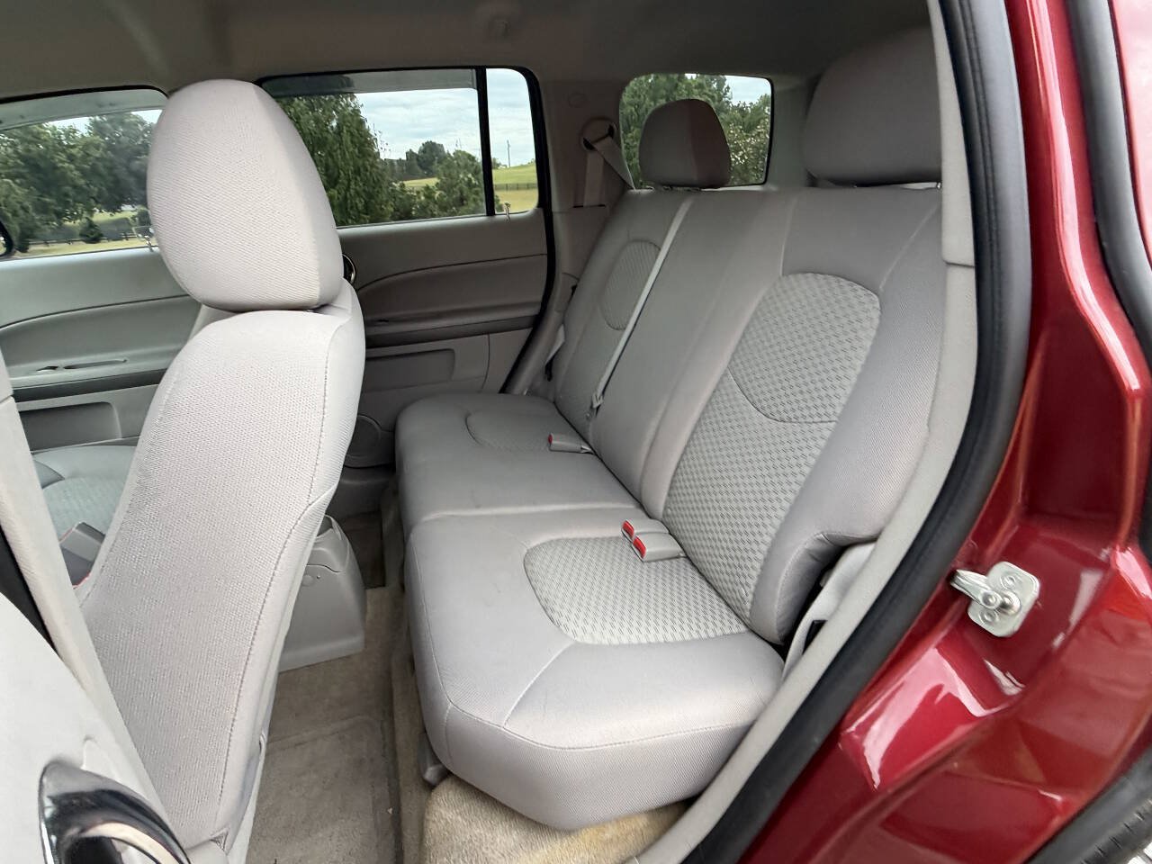 Used 2009 Chevrolet HHR LT FWD image 12
