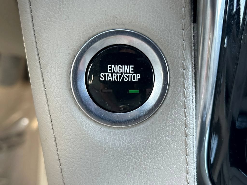 Used 2018 Cadillac Escalade Luxury AWD/4WD image 46