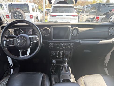 Certified 2022 Jeep Wrangler Unlimited Sahara AWD/4WD image 15