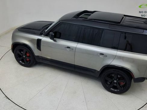 Used 2025 Land Rover Defender 110 X image 84