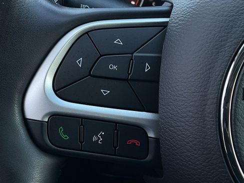 Used 2020 Jeep Compass Sport w/ Cold Weather Group image 23