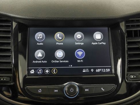 Used 2019 Chevrolet Trax LT w/ LT Convenience Package FWD image 29