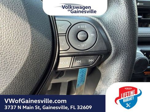 Used 2021 Toyota RAV4 LE FWD image 22