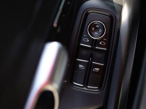 Used 2019 Porsche 718 Cayman RWD image 16