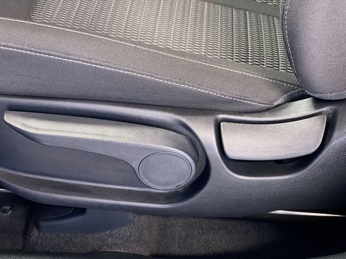 Certified 2026 Kia Sorento LX FWD image 17