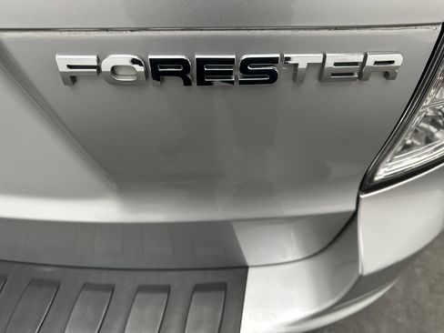 Used 2011 Subaru Forester 2.5X Limited w/ Popular Equipment Group 4B image 12