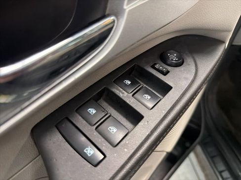 Used 2013 Chevrolet Equinox LS image 11