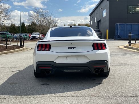 Used 2024 Ford Mustang GT Premium image 16