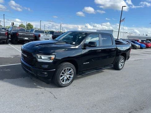 Used 2023 RAM 1500 Laramie AWD/4WD image 15