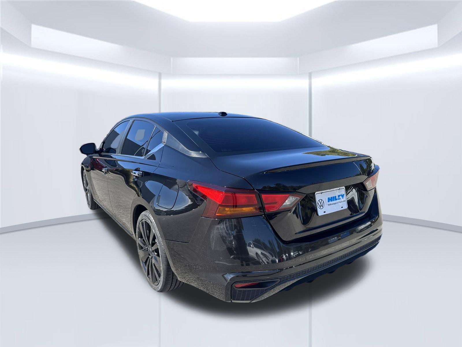Used 2020 Nissan Altima 2.5 S FWD image 8