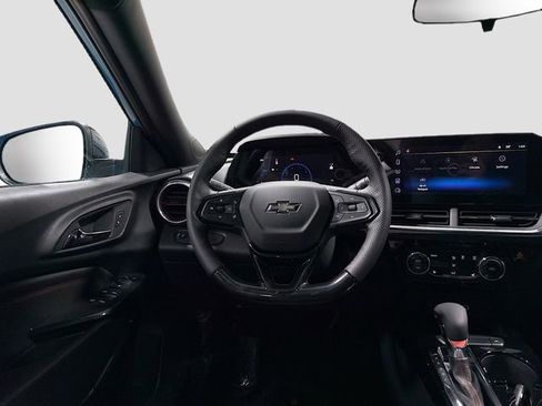 New 2026 Chevrolet Trax RS w/ Sunroof Package FWD image 25