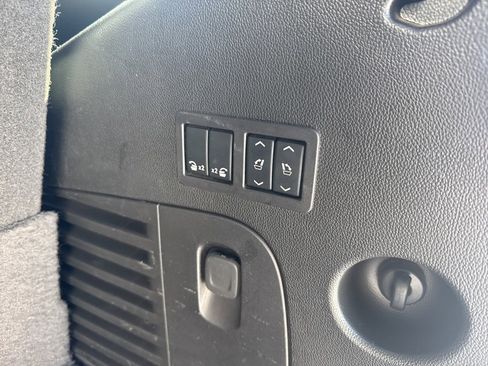 Used 2018 Chevrolet Tahoe Premier image 39