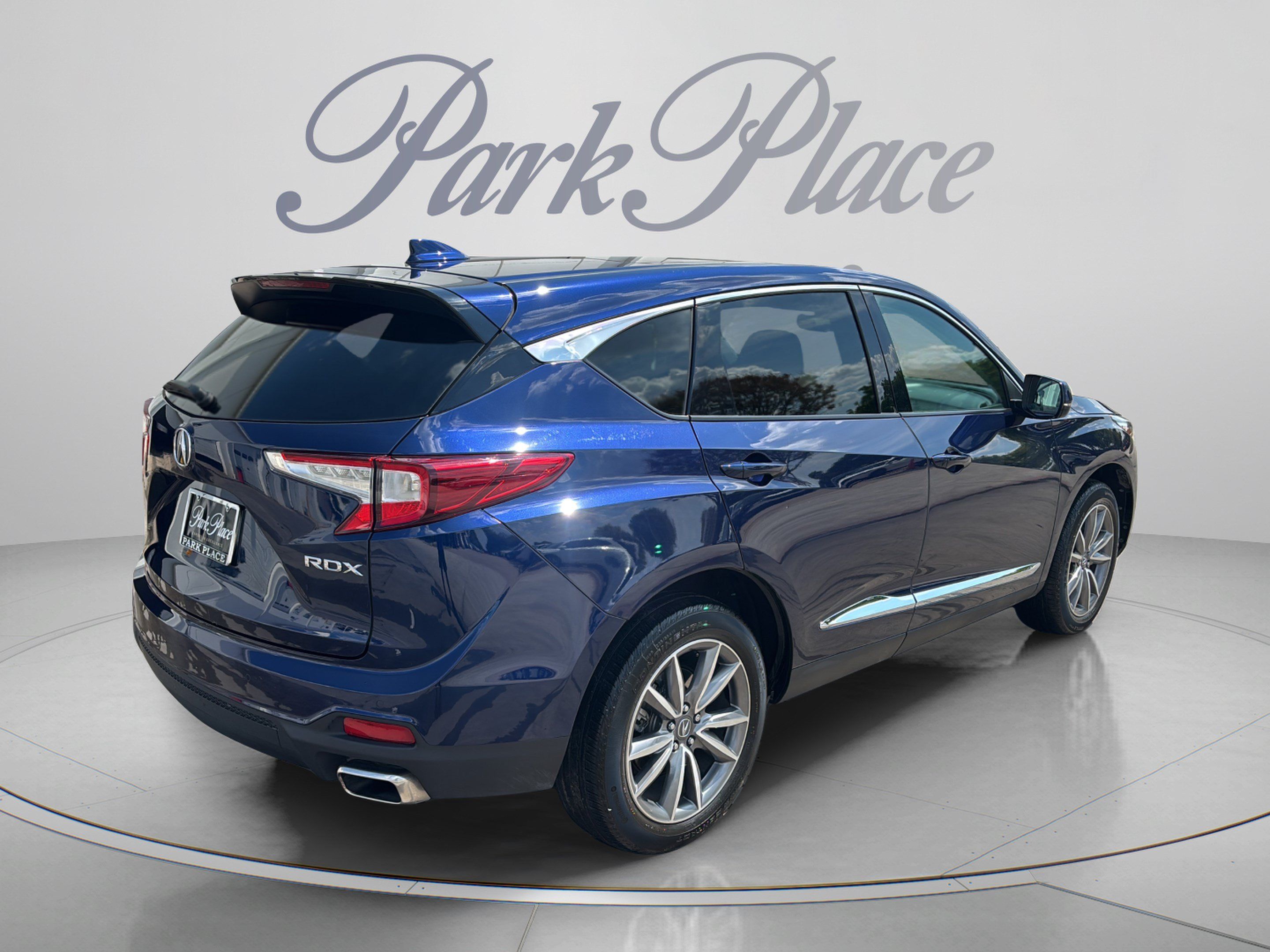 Used 2023 Acura RDX w/ Technology Package FWD image 6