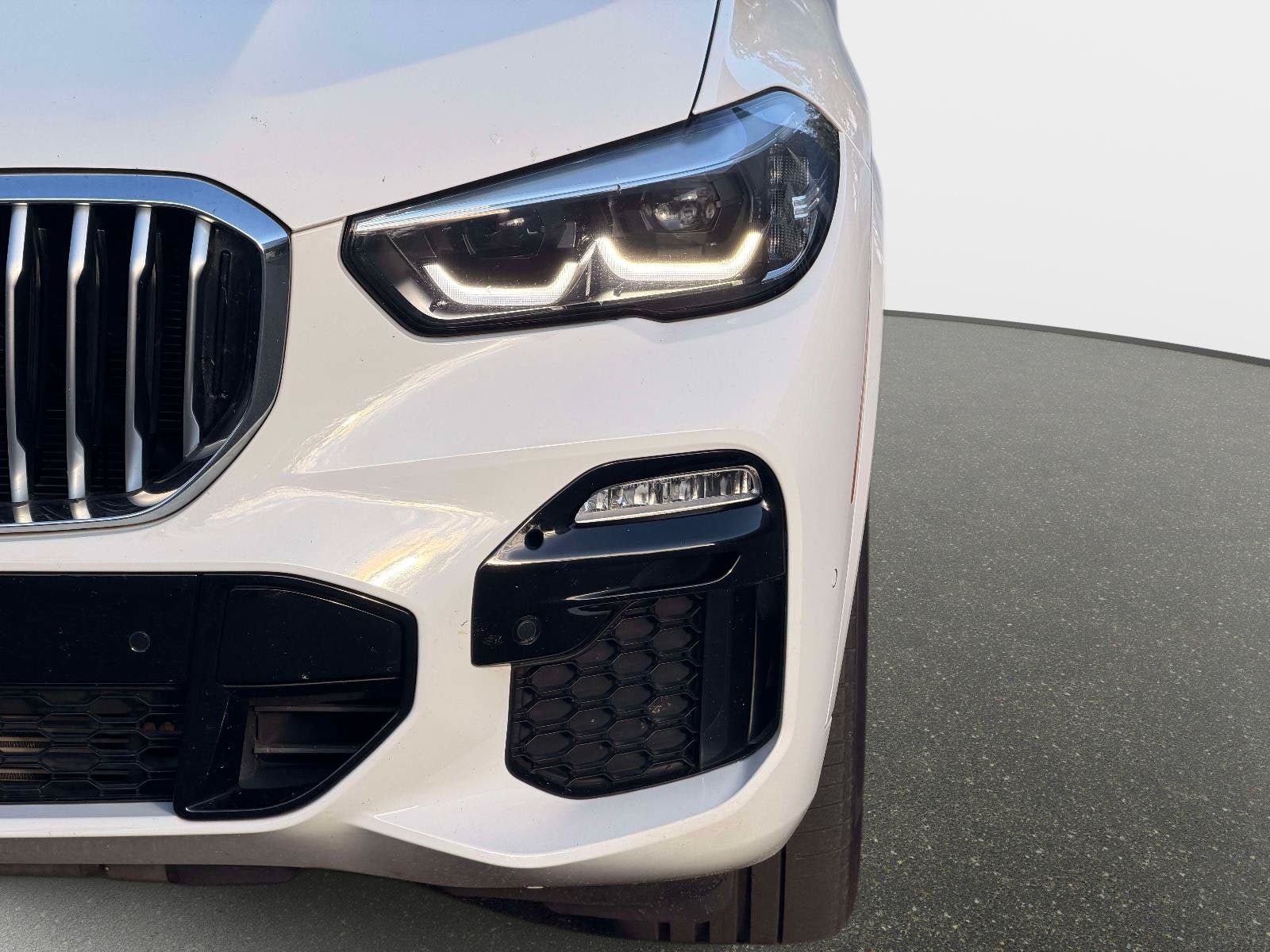 Used 2021 BMW X5 sDrive40i w/ M Sport Package RWD image 10