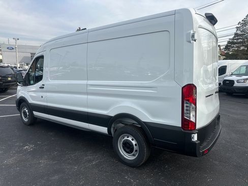 New 2026 Ford Transit 250 148 Medium Roof w/ Load Area Protection Package RWD image 27