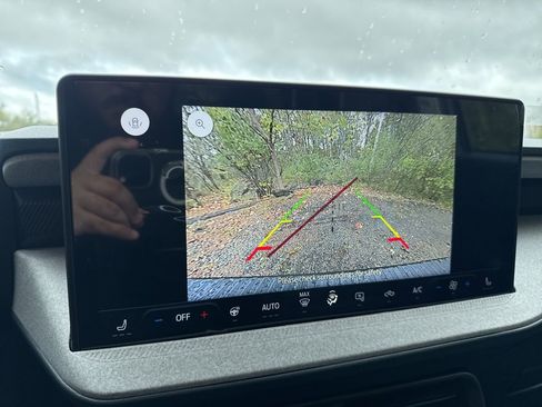 New 2025 Ford Maverick XLT w/ Equipment Group 301A image 32