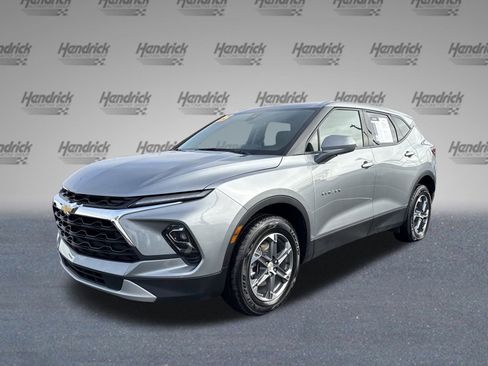 Certified 2025 Chevrolet Blazer LT image 5