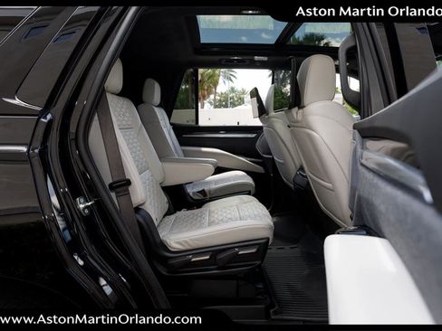 Used 2025 Cadillac Escalade V AWD/4WD image 67