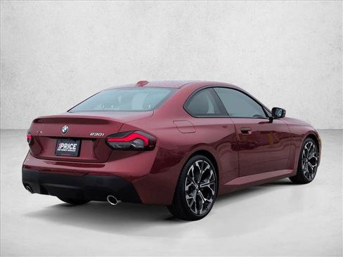 Used 2025 BMW 230i Coupe w/ Premium Package image 5