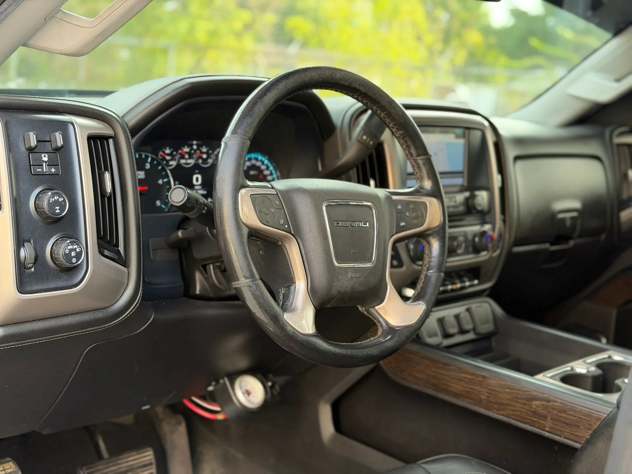 Used 2019 GMC Sierra 3500 Denali AWD/4WD image 11