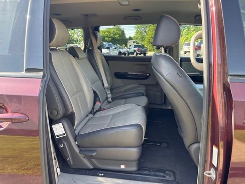 Used 2017 Kia Sedona EX FWD image 14