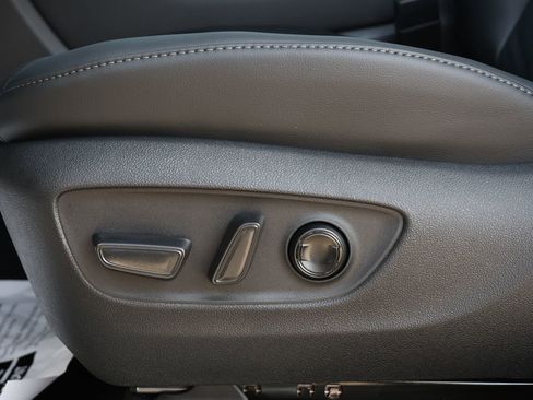 New 2026 Toyota Highlander Limited image 30