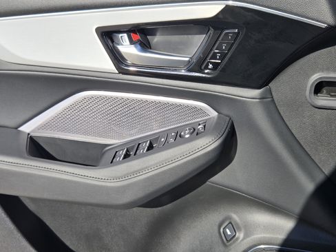 Used 2026 Acura MDX SH-AWD image 30