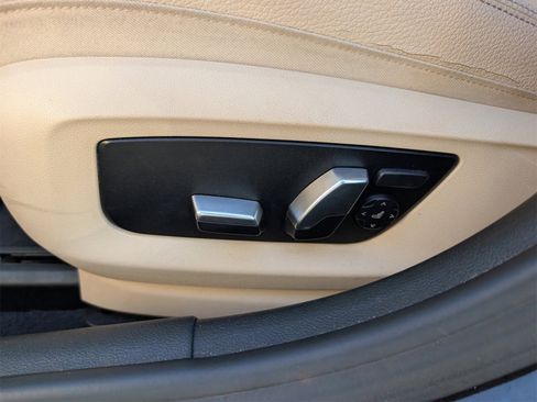 Used 2017 BMW 530i xDrive image 15