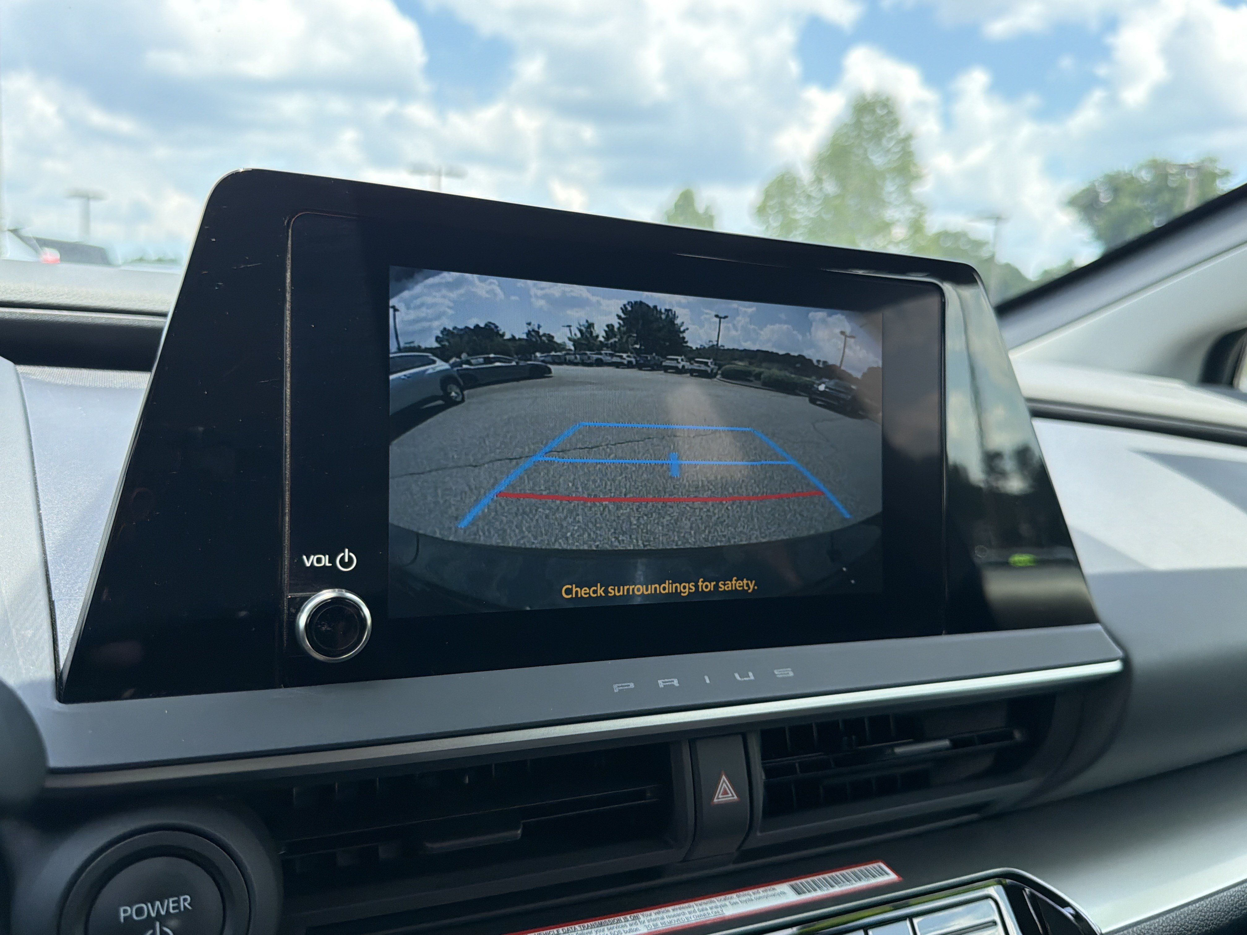 Certified 2025 Toyota Prius LE AWD/4WD image 7