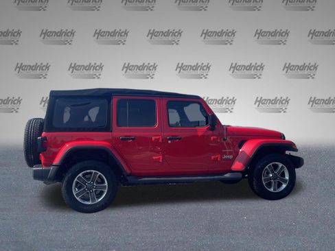 Used 2018 Jeep Wrangler Unlimited Sahara AWD/4WD image 10