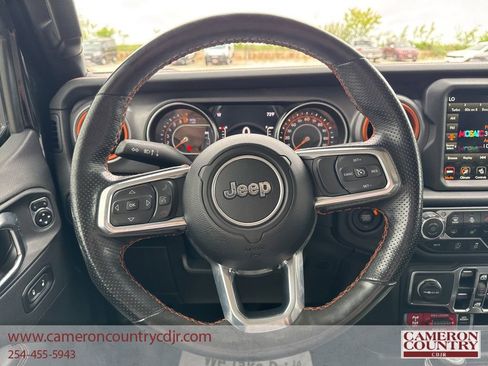 Used 2023 Jeep Gladiator Mojave w/ Cold Weather Group AWD/4WD image 9