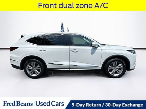 Used 2023 Acura MDX SH-AWD image 9