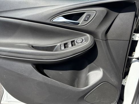 Used 2025 Buick Encore GX Preferred image 18